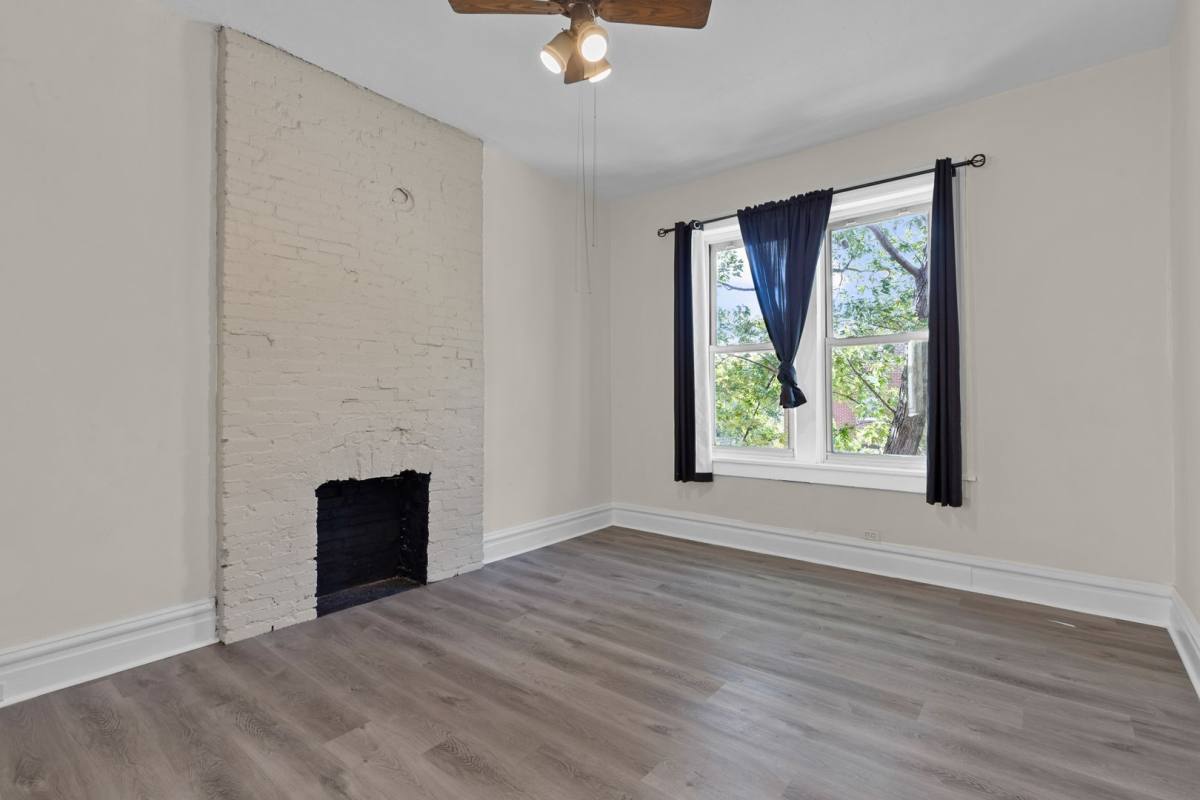 Apartment for rent at 2924 Pennsylvania Ave, Saint Louis, MO 63118