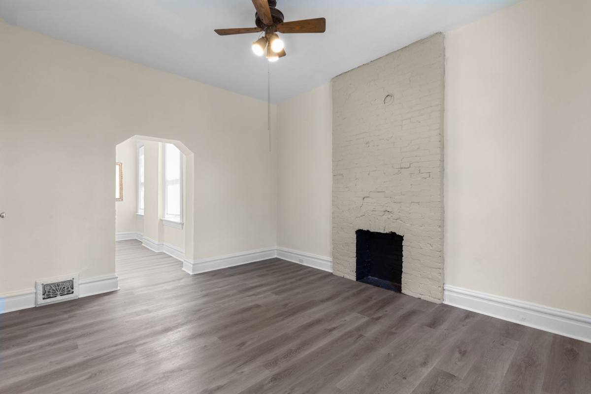 Apartment for rent at 2924 Pennsylvania Ave, Saint Louis, MO 63118