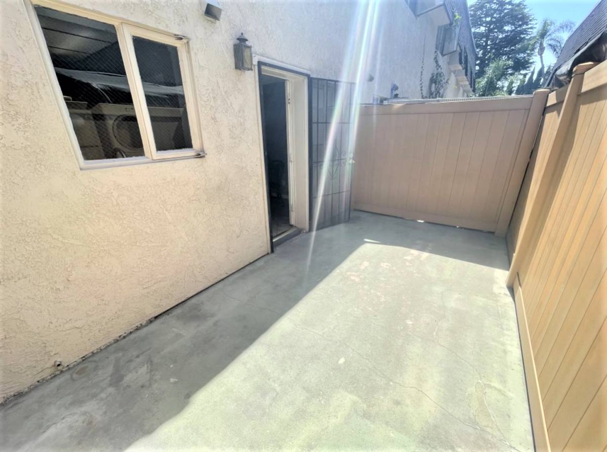 Apartment for rent at 2227 N Broadway E, Santa Ana, CA 92706