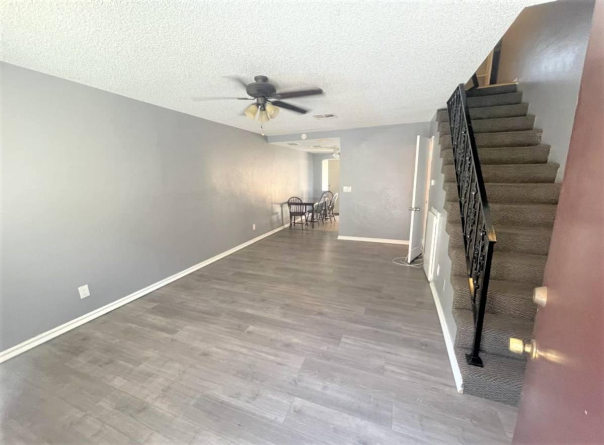 Apartment for rent at 2227 N Broadway E, Santa Ana, CA 92706