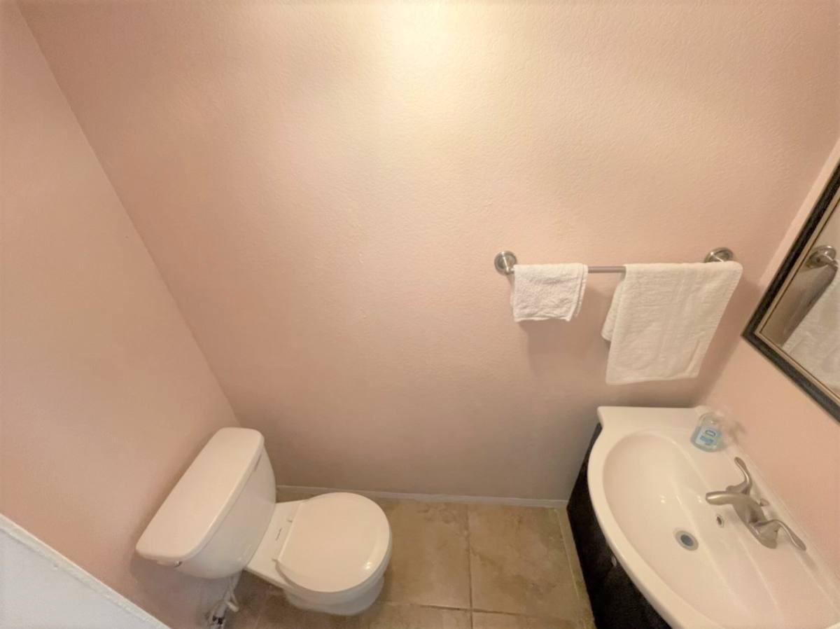 Apartment for rent at 2227 N Broadway E, Santa Ana, CA 92706