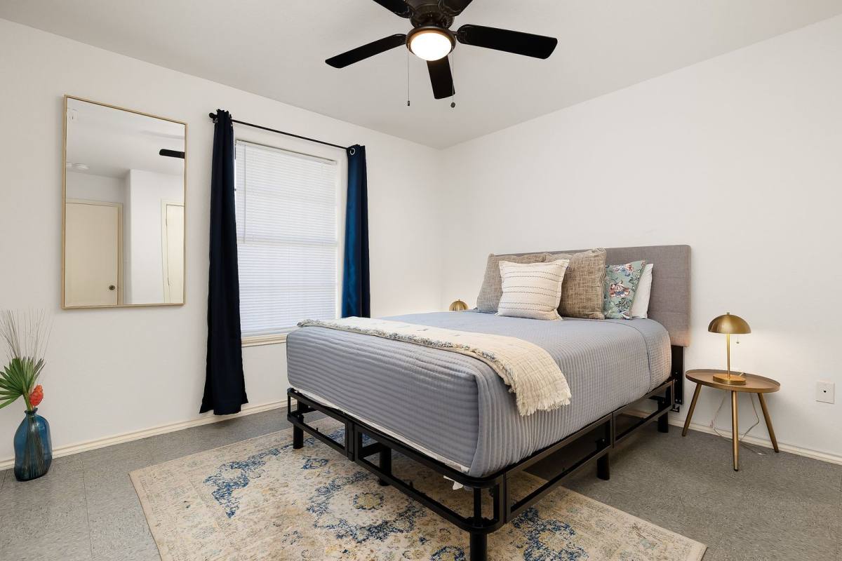 Apartment for rent at 1220 Del Oro Lane, Pharr, TX 78577
