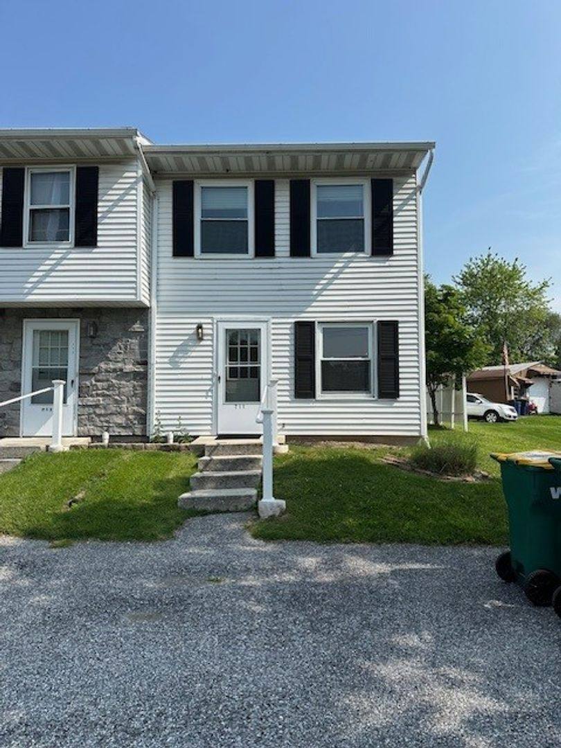 Townhouse for rent at 711 Valley Rd, Enola, PA 17025