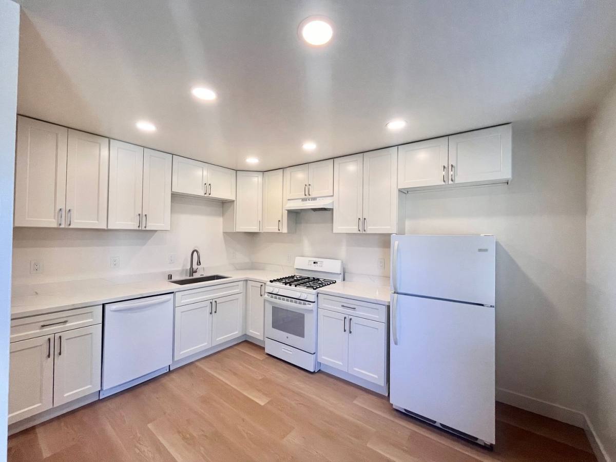 Apartment for rent at 516 K St, Davis, CA 95616