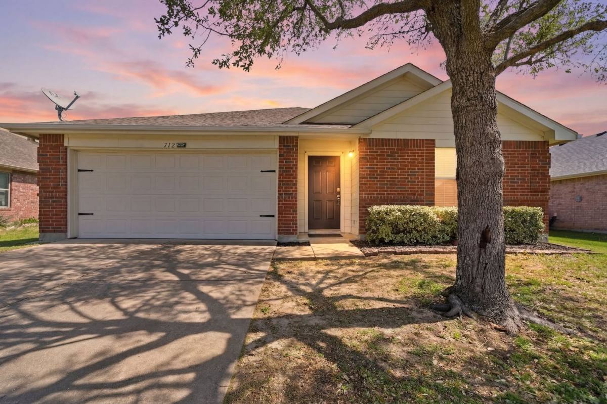 House for rent at 712 Preston Dr, Royse City, TX 75189