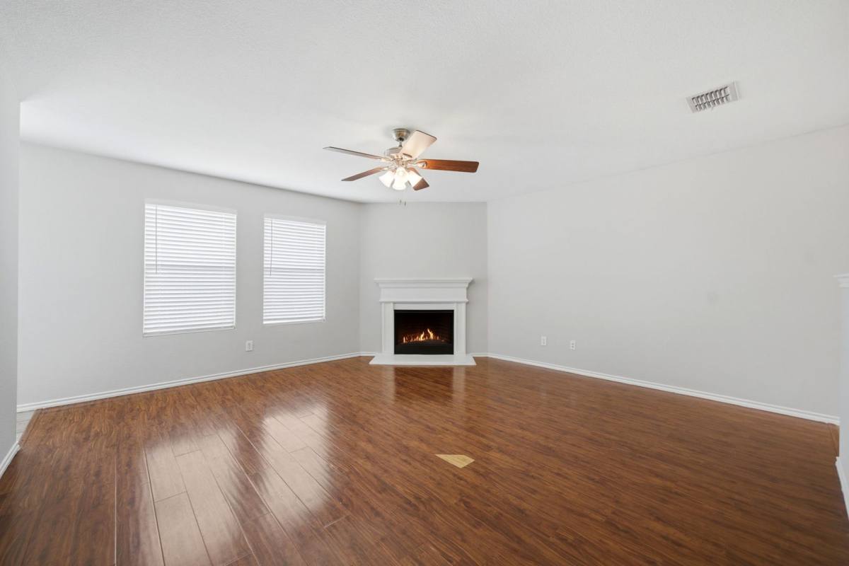 House for rent at 712 Preston Dr, Royse City, TX 75189