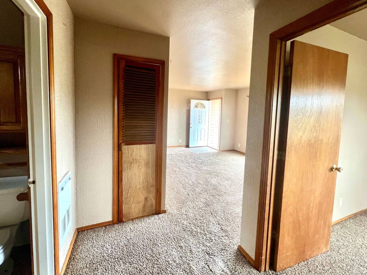 House for rent at 1680 Garfield St, North Bend, OR 97459