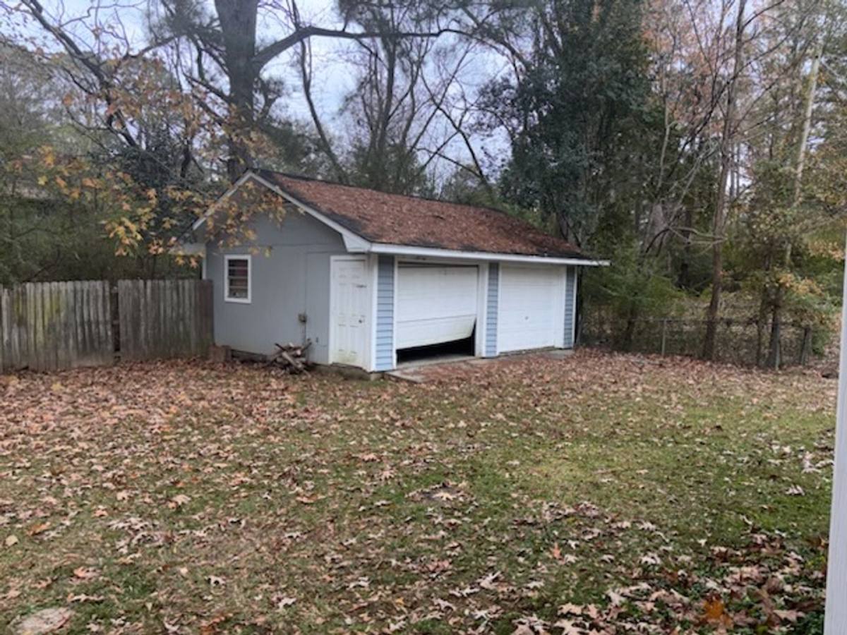 House for rent at 2860 Charleston Dr, Jackson, MS 39212