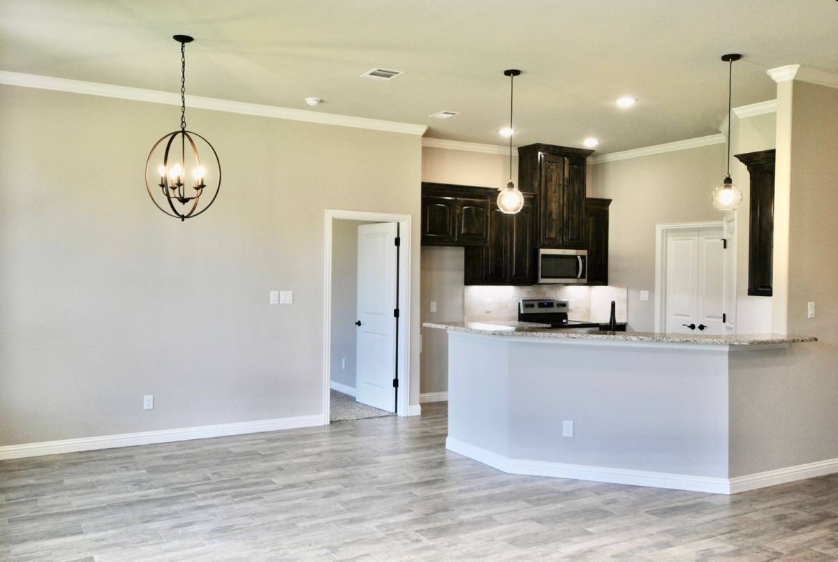 House for rent at 3002 Promenade Dr, Granbury, TX 76049