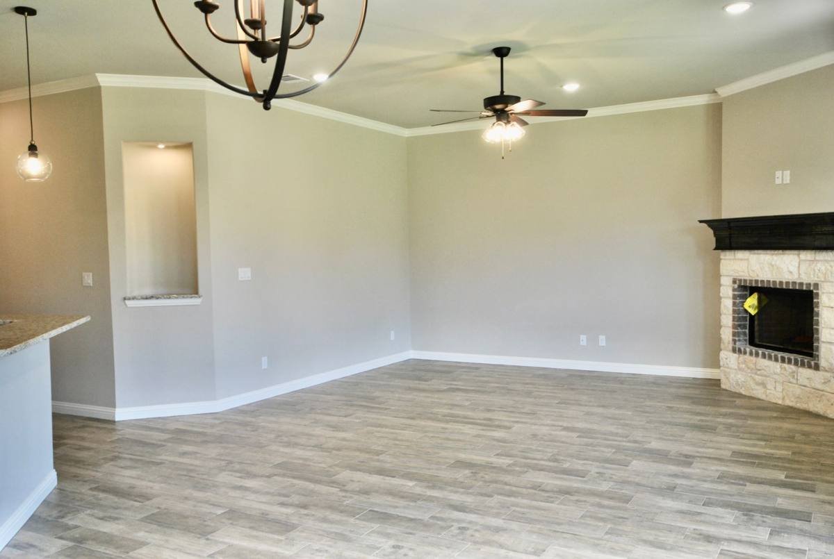 House for rent at 3002 Promenade Dr, Granbury, TX 76049