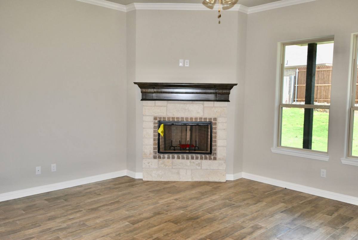 House for rent at 3002 Promenade Dr, Granbury, TX 76049