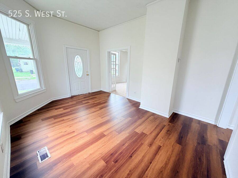 House for rent at 525 S W St, Shelbyville, IN 46176