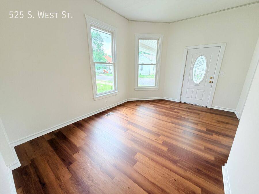 House for rent at 525 S W St, Shelbyville, IN 46176