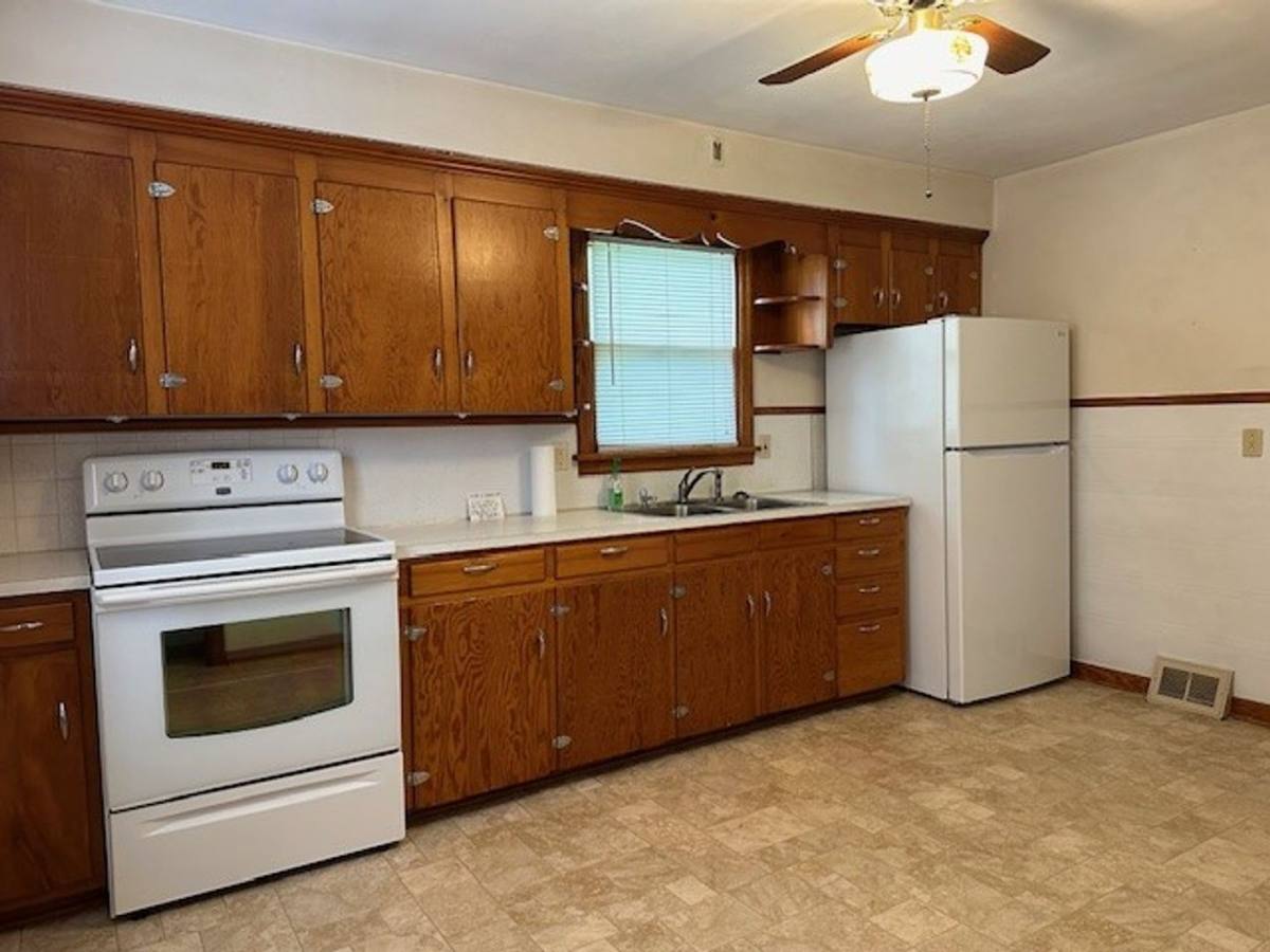 House for rent at 2177 State Route 72 N, Lebanon, PA 17046