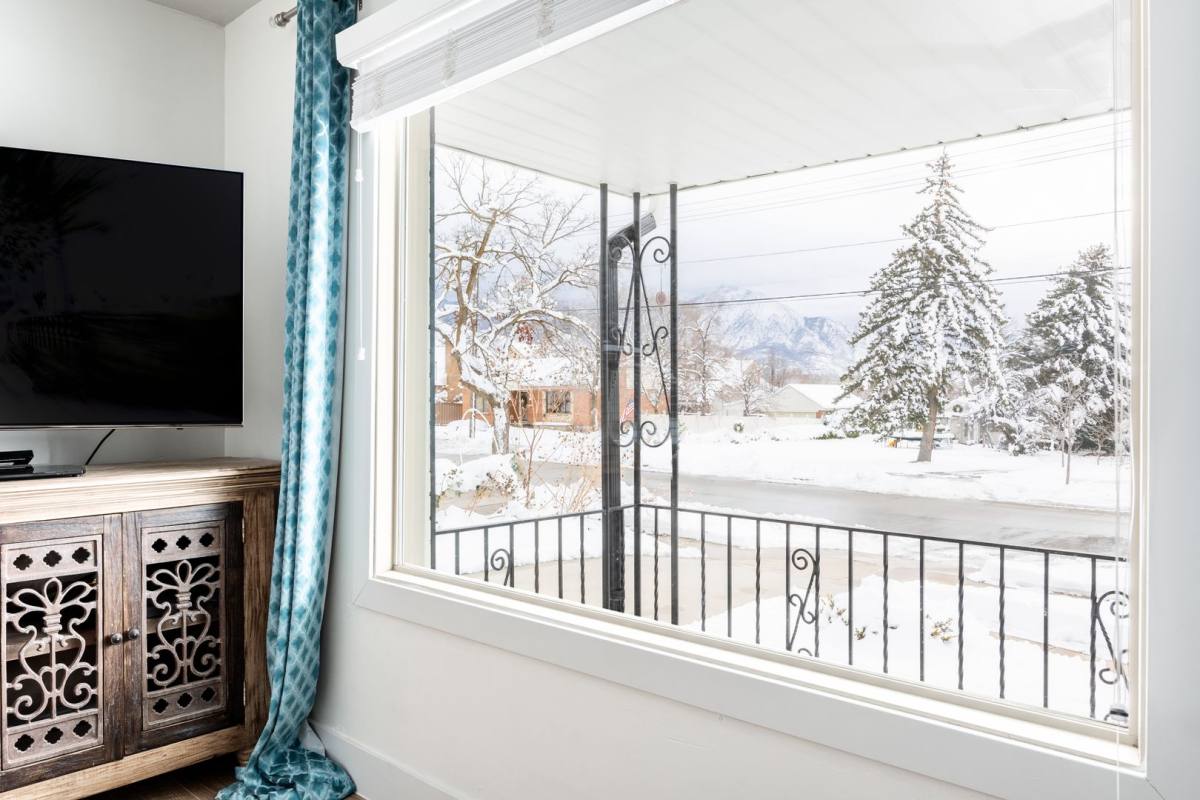 House for rent at 1813 E 1700 S, Salt Lake City, UT 84108