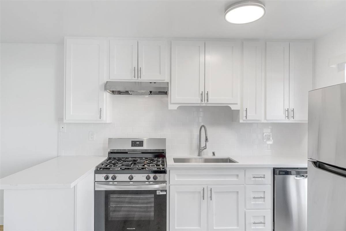 Apartment for rent at 604 W G St #9, Wilmington, CA 90744