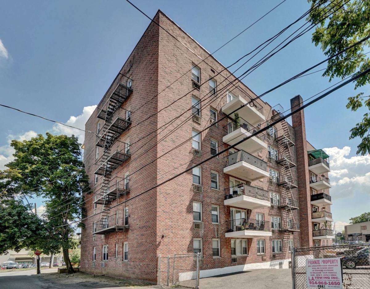 Apartment for rent at 675 McLean Ave, Yonkers, NY 10704