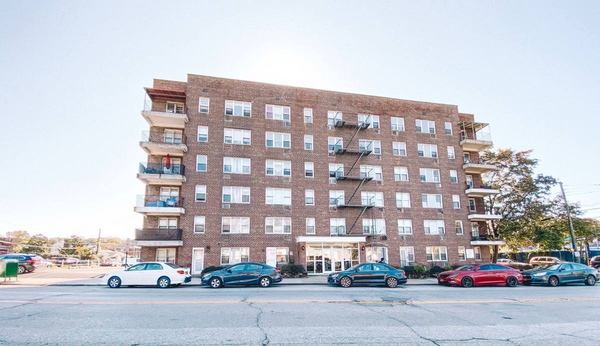 Apartment for rent at 675 McLean Ave, Yonkers, NY 10704