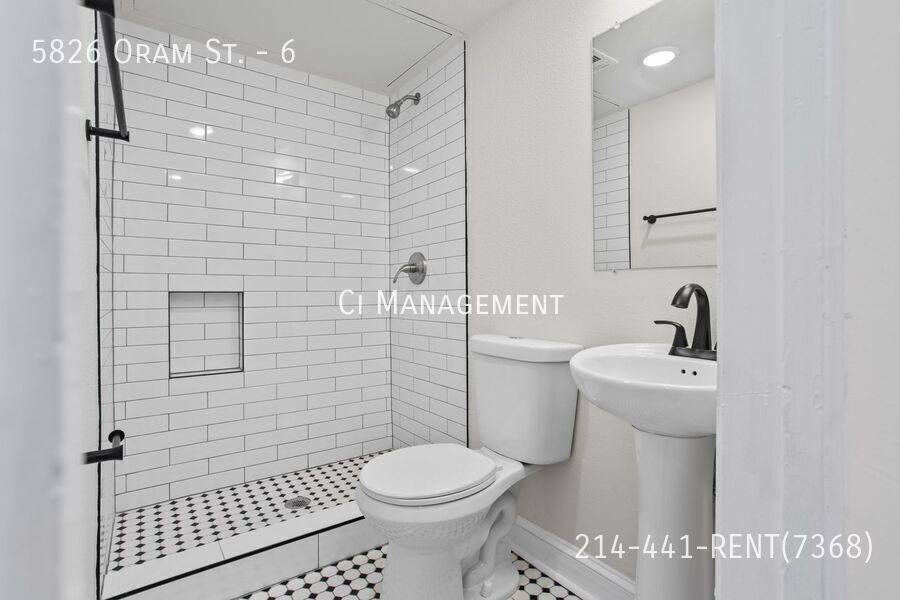 Apartment for rent at 5826 Oram St #6, Dallas, TX 75206