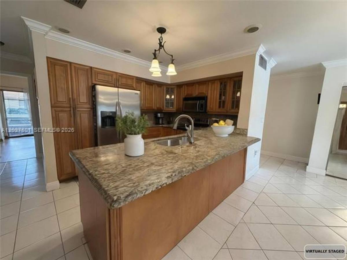 Townhouse for rent at 8317 Balgowan Rd, Hialeah, FL 33016