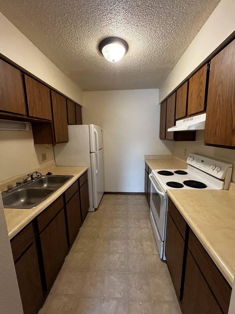 Apartment for rent at 918 23rd Ave, Coralville, IA 52241