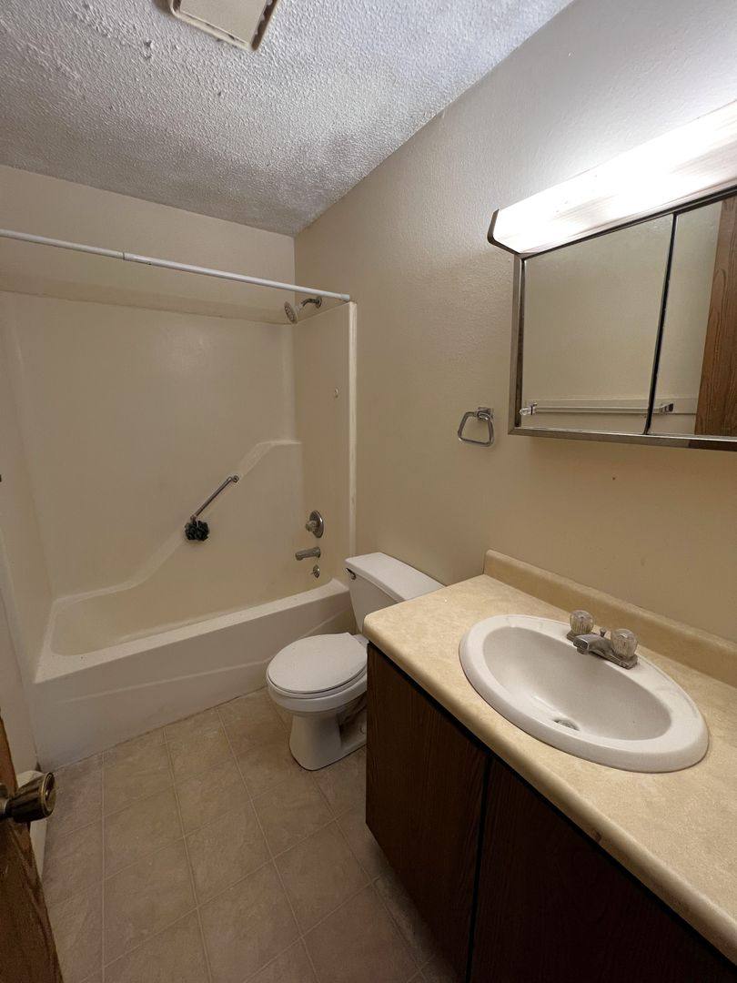 Apartment for rent at 918 23rd Ave, Coralville, IA 52241