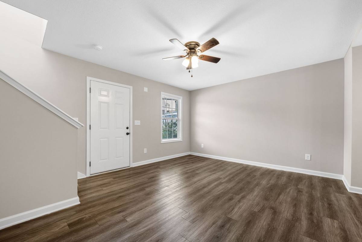 Apartment for rent at 428 Glenstone Springs Dr, Clarksville, TN 37043