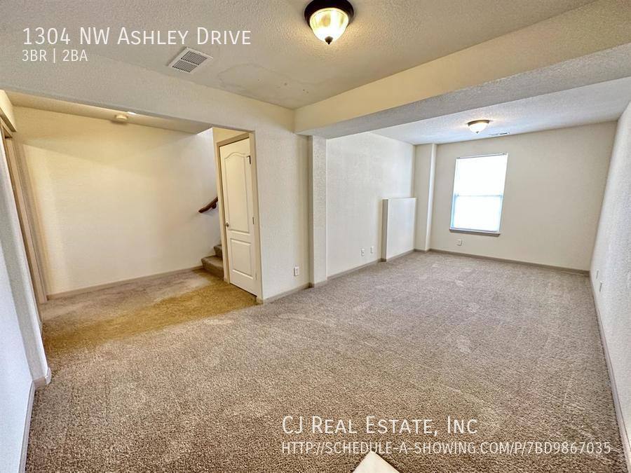 House for rent at 1304 NW Ashley Dr, Grain Valley, MO 64029