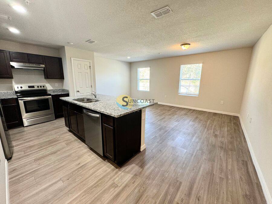 Apartment for rent at 7632 Mailes Court #7632102, Jacksonville, FL 32210