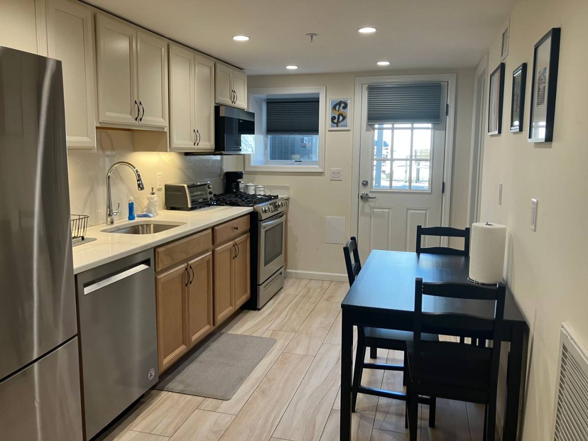 Apartment for rent at 18 51st St, West New York, NJ 07093