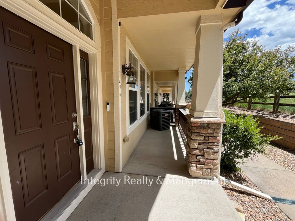 Townhouse for rent at 1496 Royal Troon Dr, Castle Rock, CO 80104