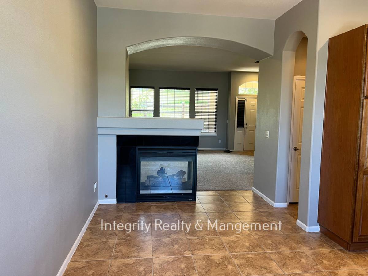 Townhouse for rent at 1496 Royal Troon Dr, Castle Rock, CO 80104