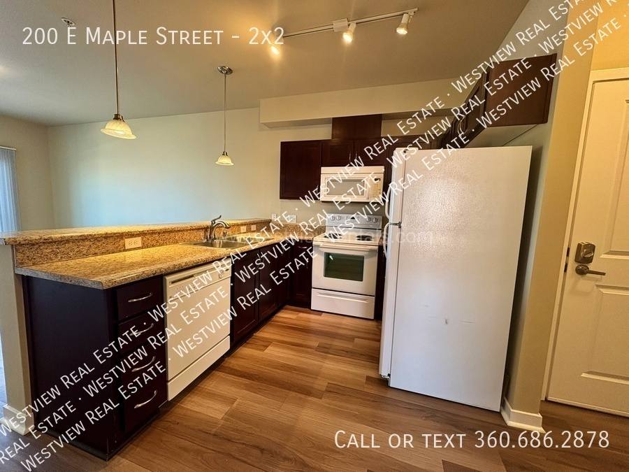 Apartment for rent at 200 E Maple St #2X2, Bellingham, WA 98225