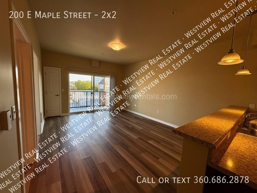 Apartment for rent at 200 E Maple St #2X2, Bellingham, WA 98225