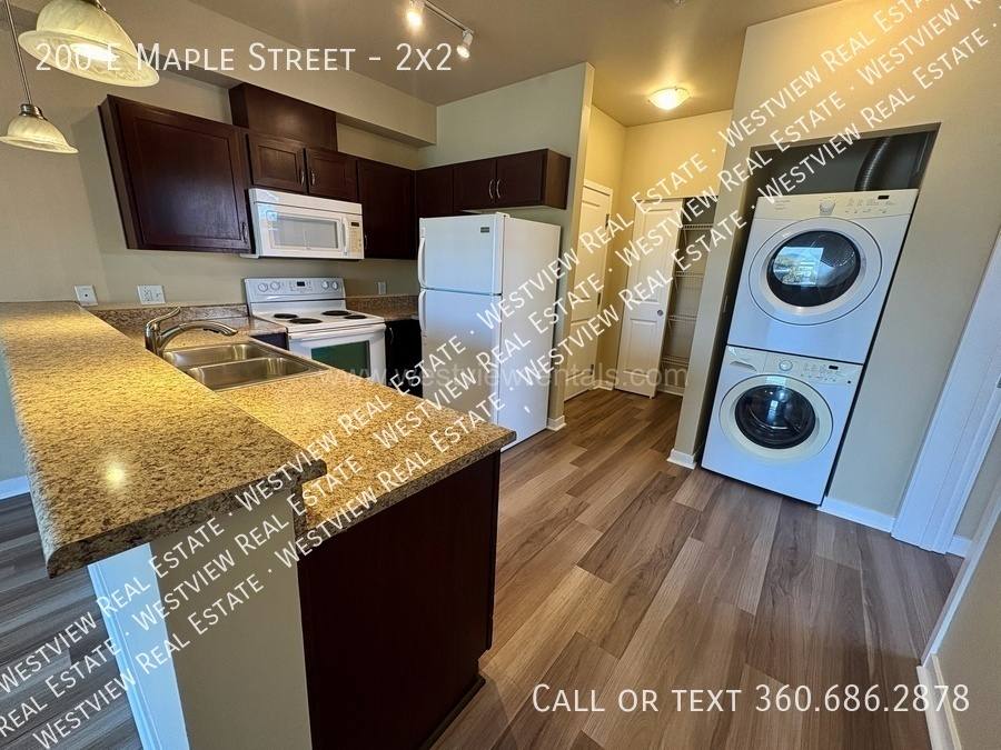 Apartment for rent at 200 E Maple St #2X2, Bellingham, WA 98225