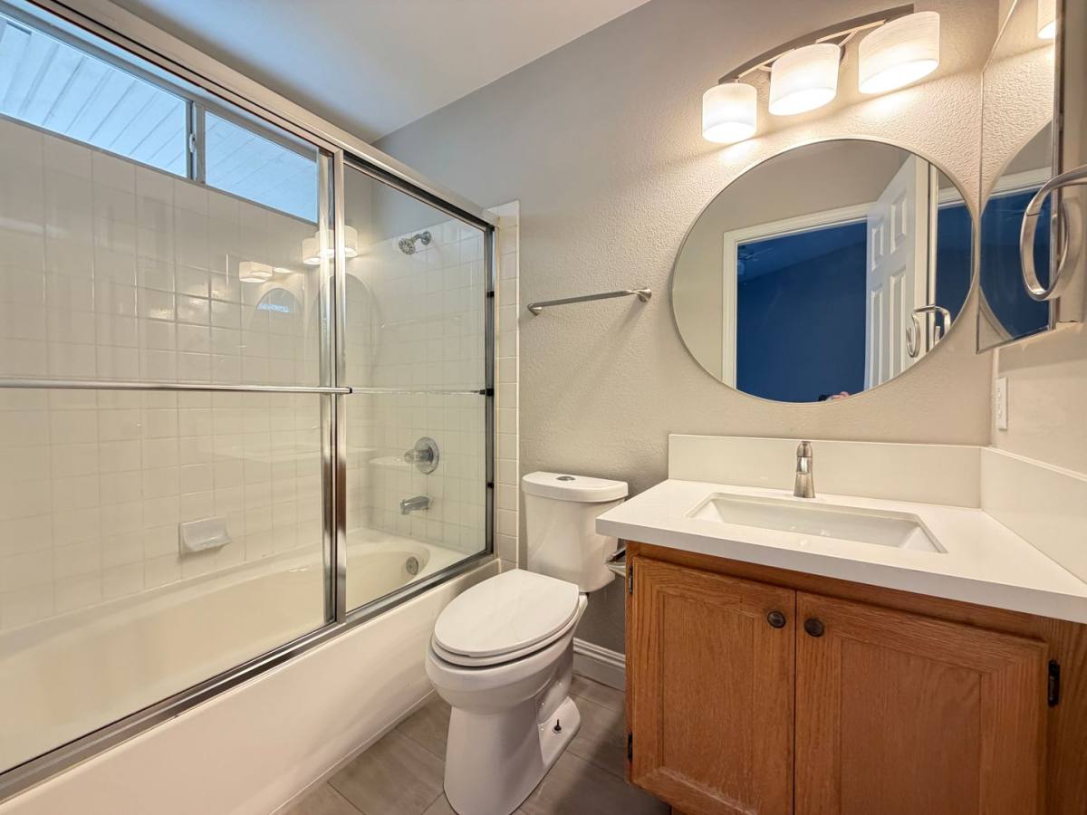 House for rent at 1433 Iron Springs Dr, Las Vegas, NV 89144