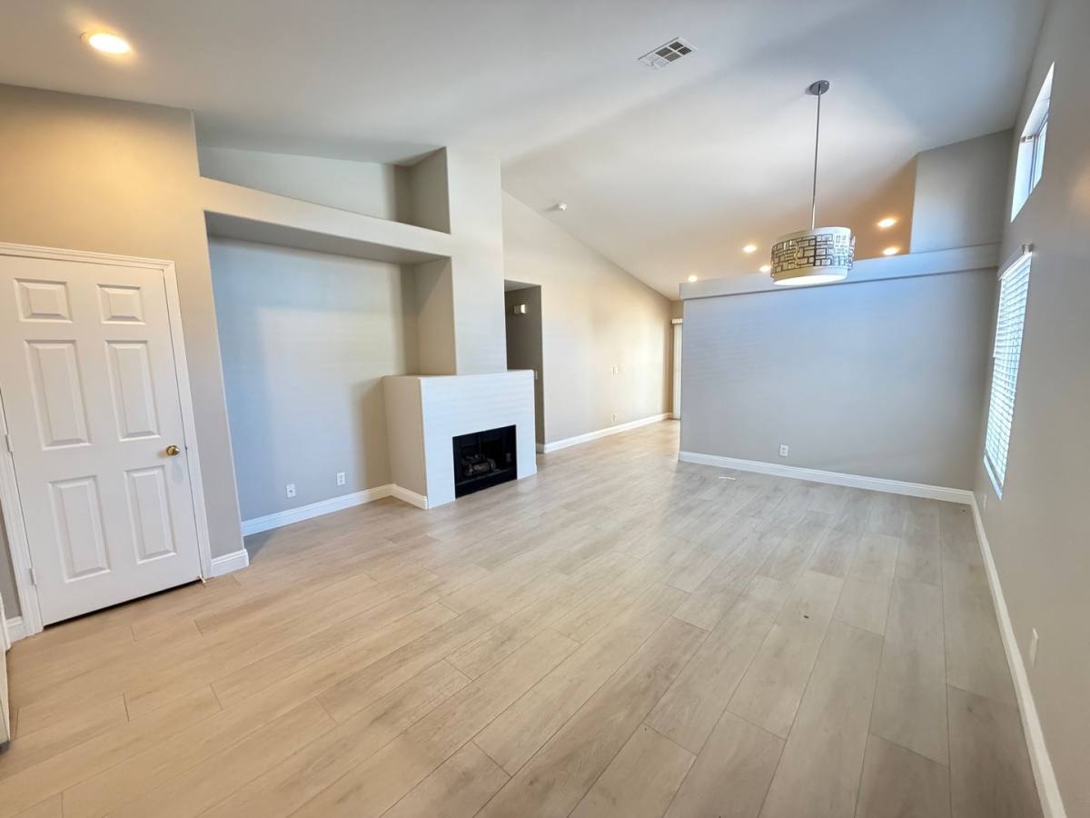 House for rent at 1433 Iron Springs Dr, Las Vegas, NV 89144