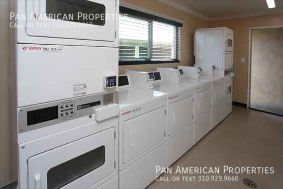 Apartment for rent at 400 Merrimac Way #20, Costa Mesa, CA 92626