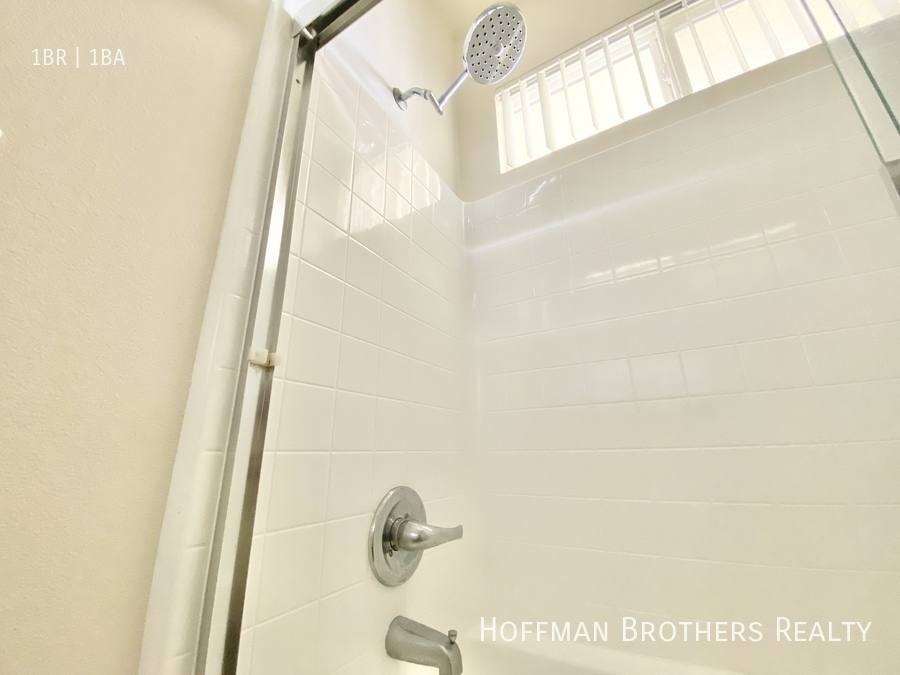 Apartment for rent at 251 Robinson St #108, Los Angeles, CA 90026