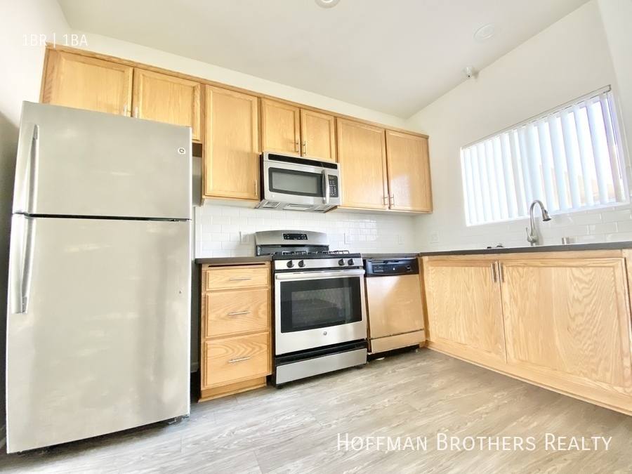 Apartment for rent at 251 Robinson St #108, Los Angeles, CA 90026