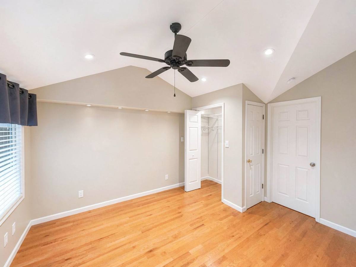 House for rent at 3703 Mount Vernon Ave, Brookhaven, PA 19015