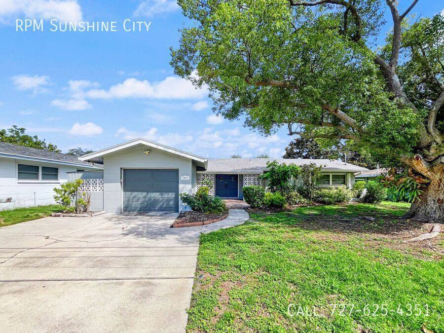 House for rent at 1031 Honeysuckle Rd, Largo, FL 33770