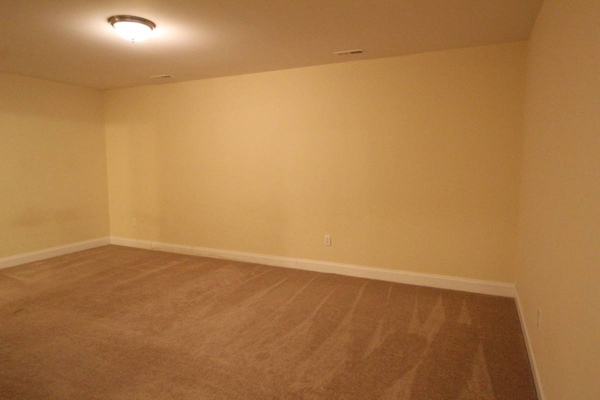 Townhouse for rent at 374 Tanzanite Dr, Harrisonburg, VA 22801