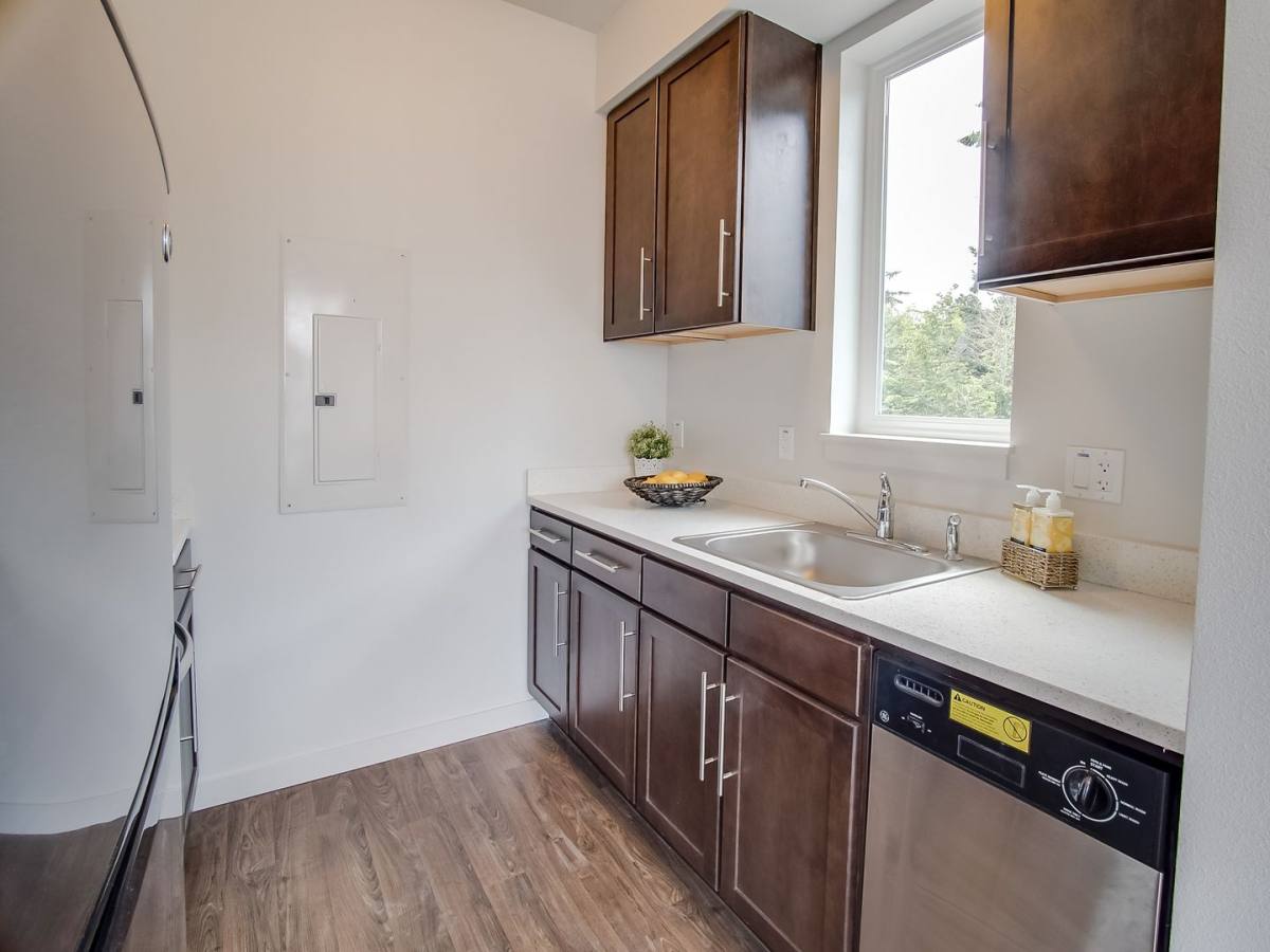 Apartment for rent at 1308 NE Dekum, Portland, OR 97211