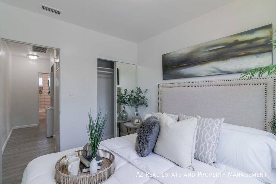 Condo for rent at 1649 E Oak St #9, Phoenix, AZ 85006