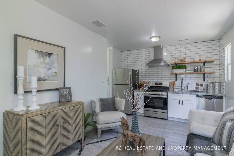 Condo for rent at 1649 E Oak St #9, Phoenix, AZ 85006