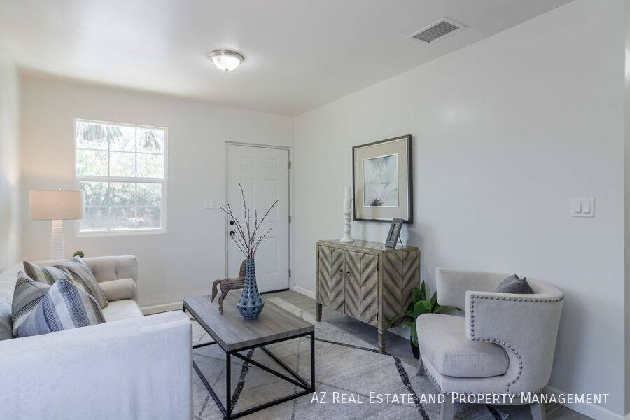 Condo for rent at 1649 E Oak St #9, Phoenix, AZ 85006