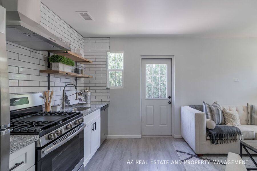Condo for rent at 1649 E Oak St #9, Phoenix, AZ 85006