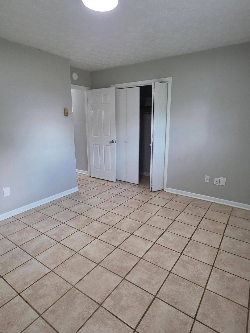 Apartment for rent at 144 Orchard Rd, Kingston, TN 37763