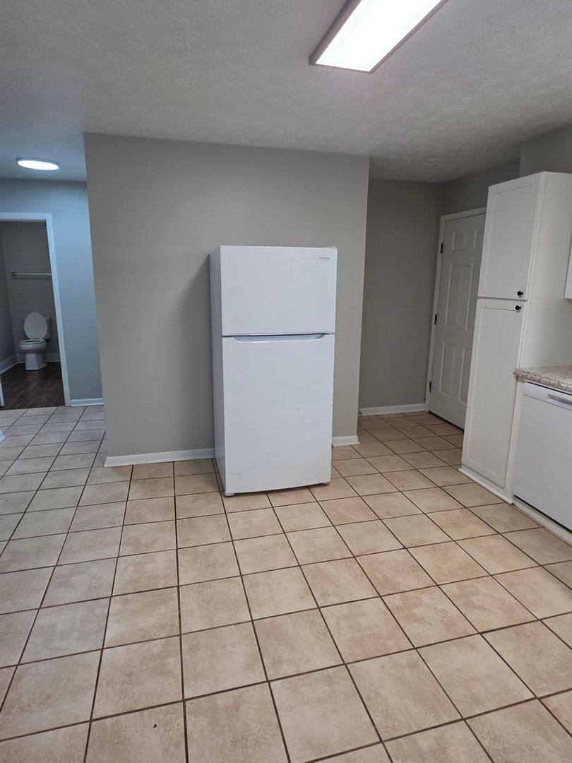 Apartment for rent at 144 Orchard Rd, Kingston, TN 37763